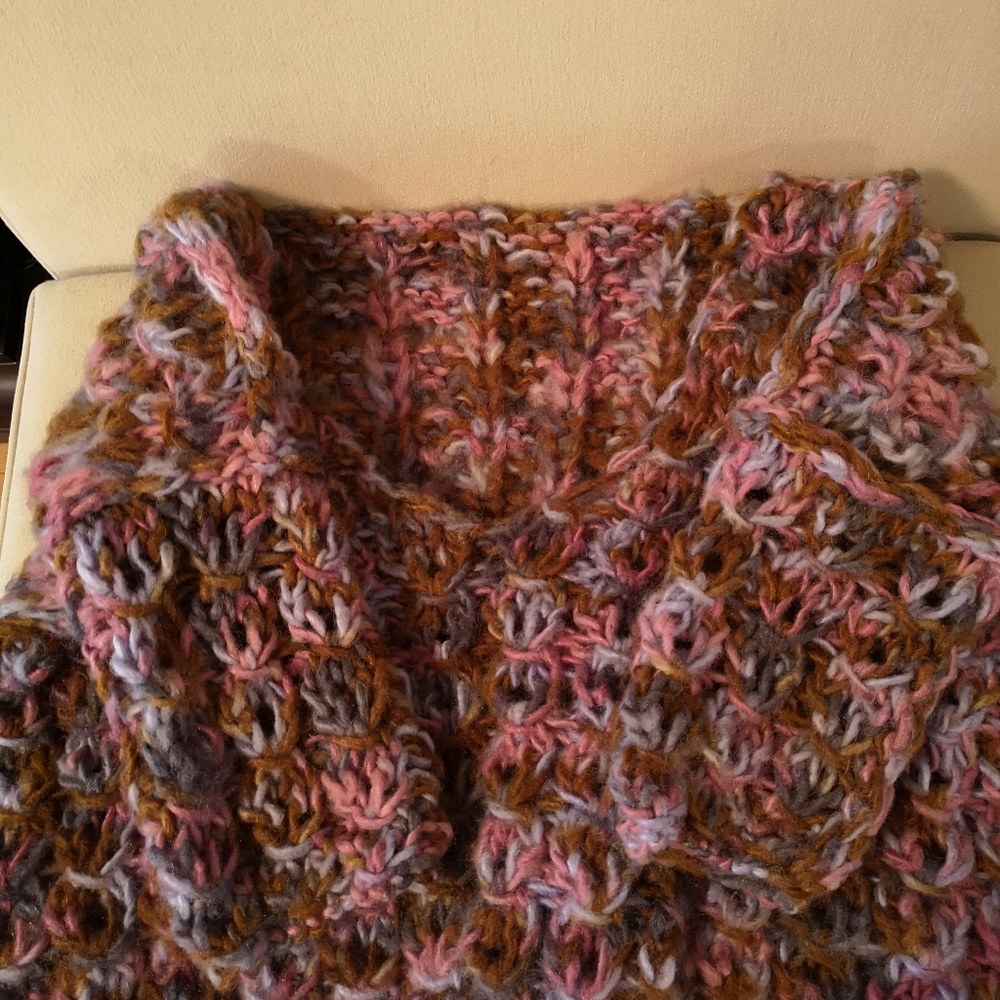 Wool sweater - Picture 9 of 11